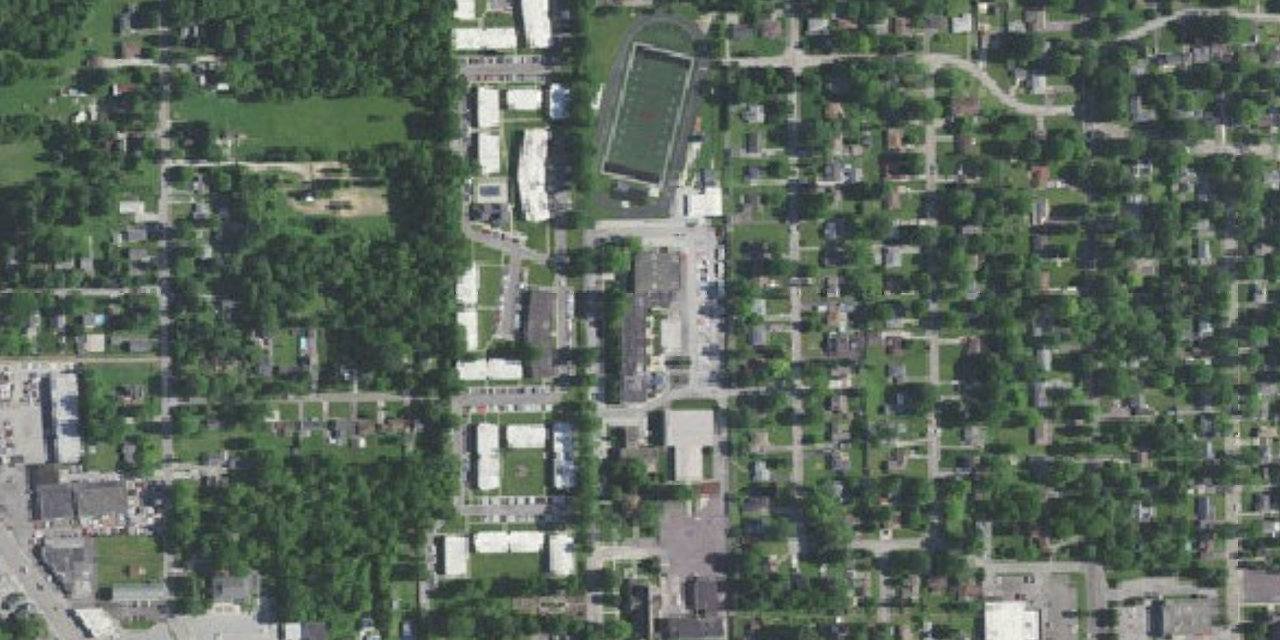 Vista aérea de Cardinal Ritter High School