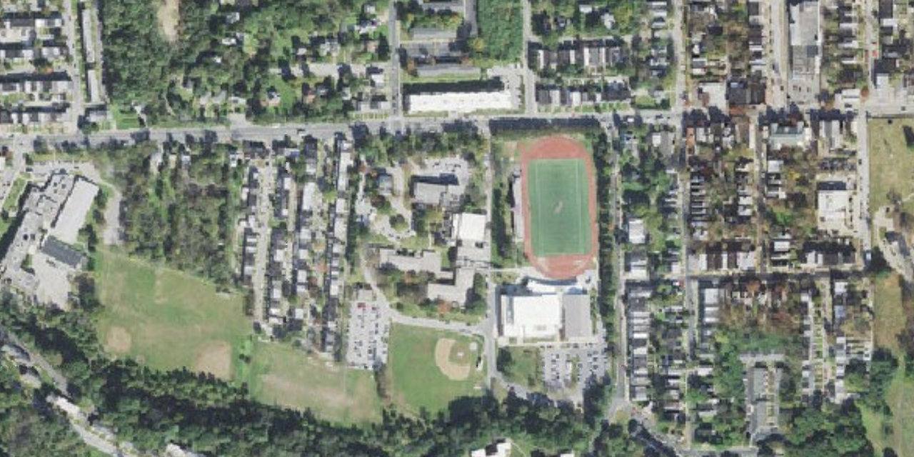 Vista aérea de Mount Saint Joseph High School