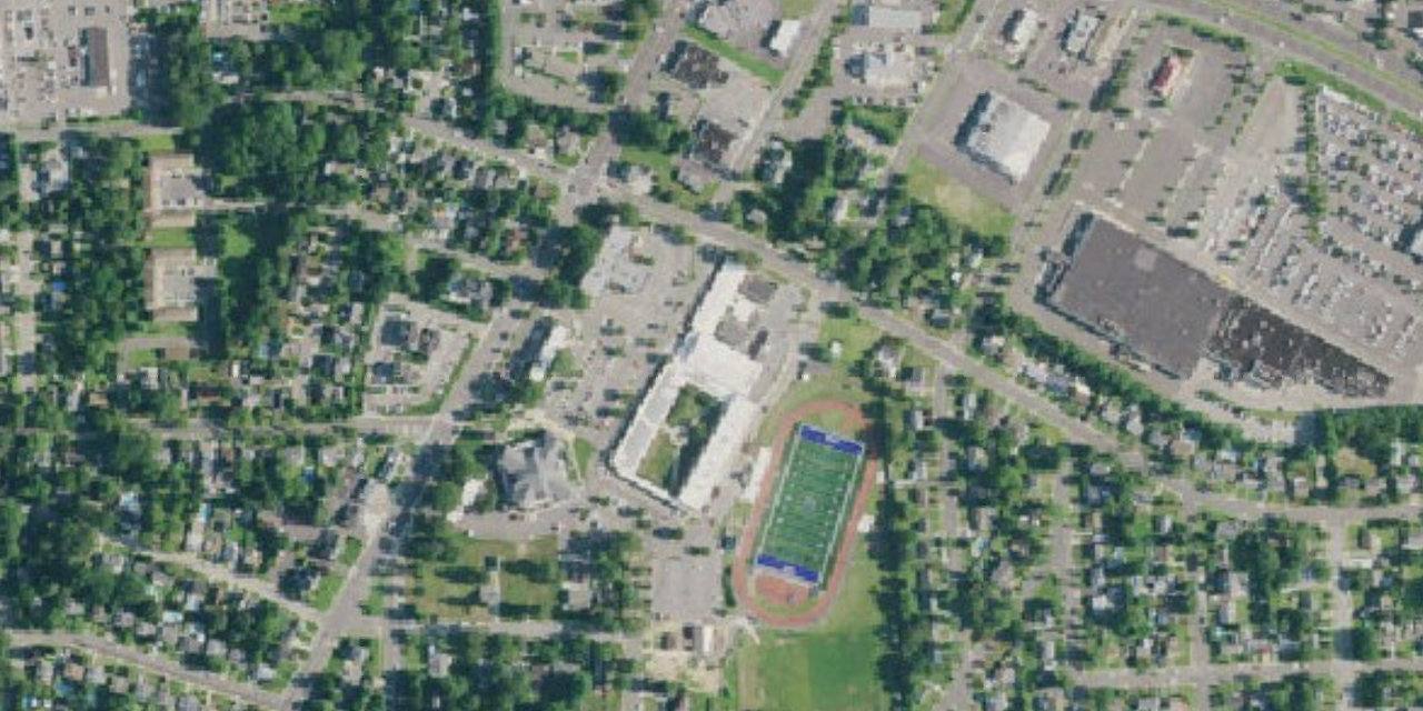 Vista aérea de Donovan Catholic High School