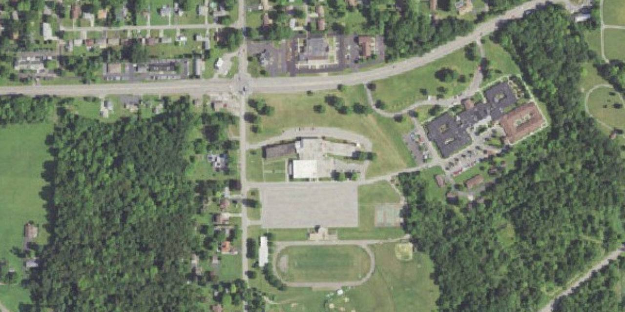 Vista aérea de Kennedy Catholic Middle School High School
