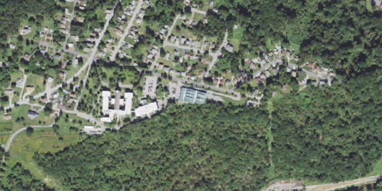 Vista aérea de Our Lady of the Sacred Heart High School