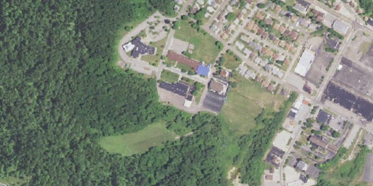Vista aérea de Madonna High School
