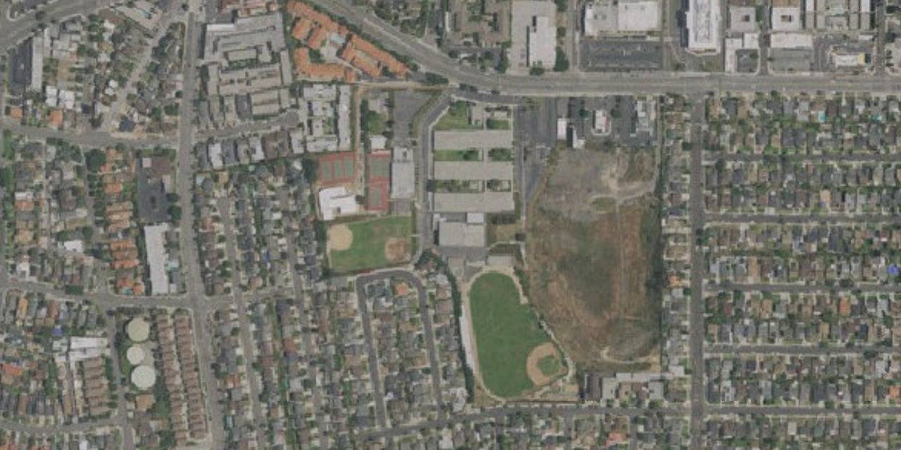 Vista aérea de Bishop Montgomery High