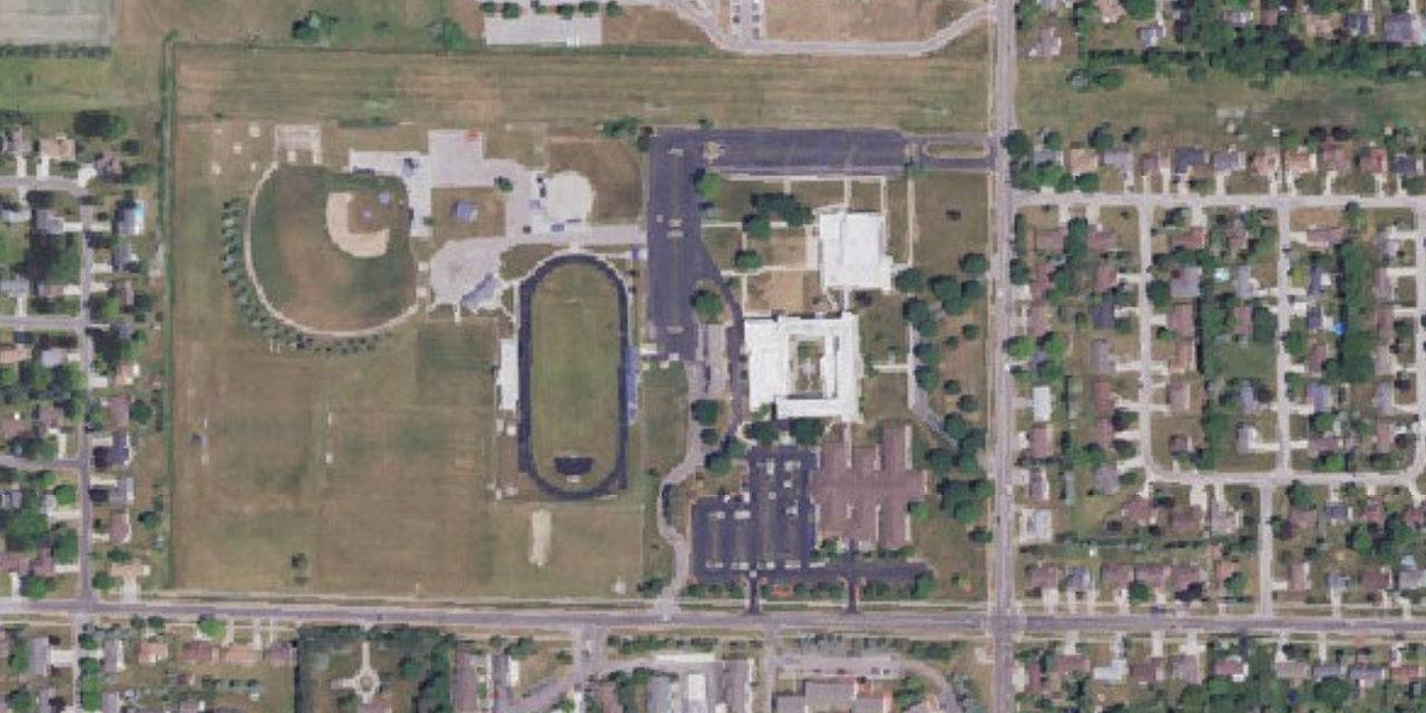 Vista aérea de Nouvel Catholic Central High School