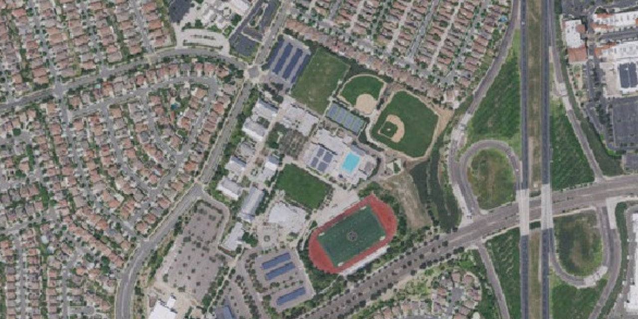 Vista aérea de Mater Dei Catholic High School